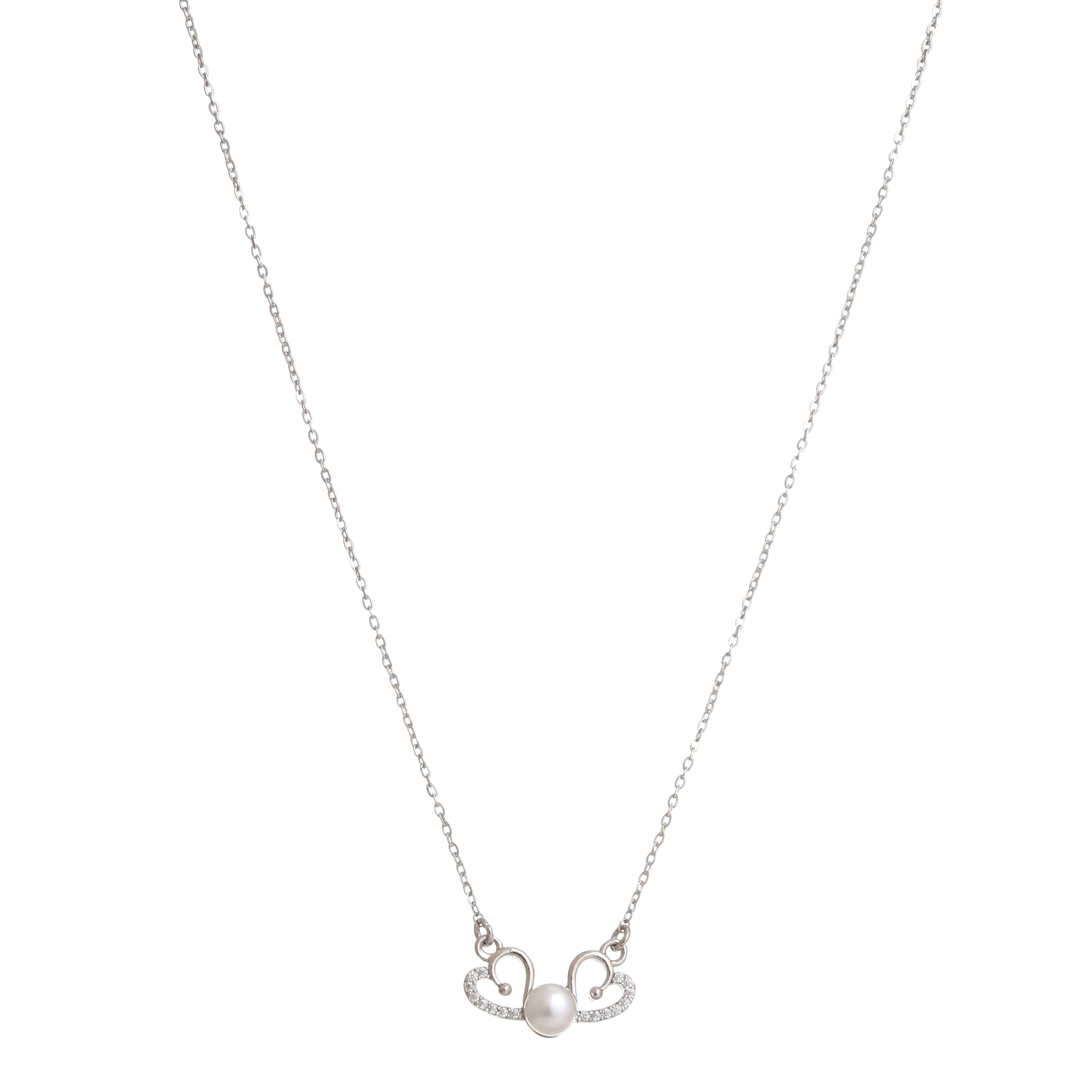 Pearl Heart – Silver Necklace with Classic Pearl Accent
